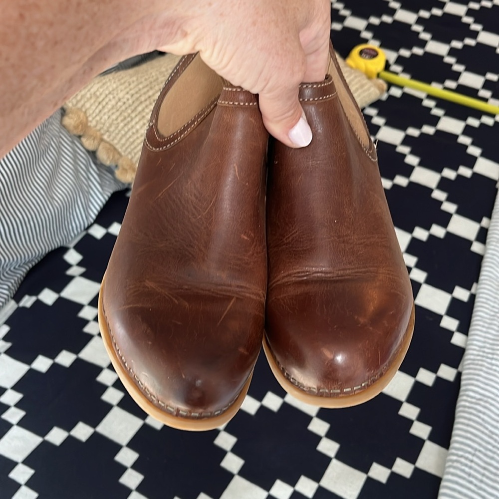 NWOT Dansko booties